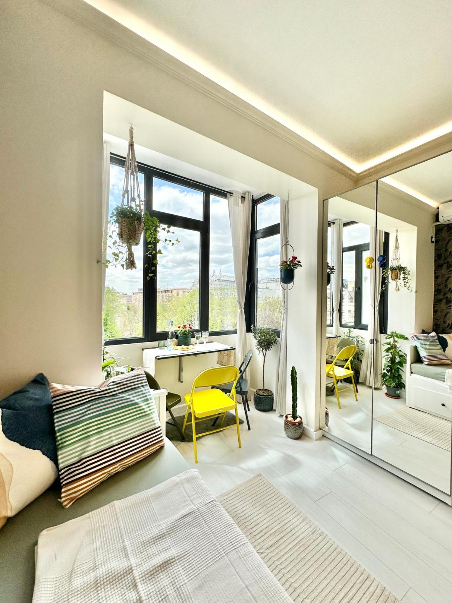 Harmony Studio - Elegant Escape Near Ateneu Bukarest Exteriör bild